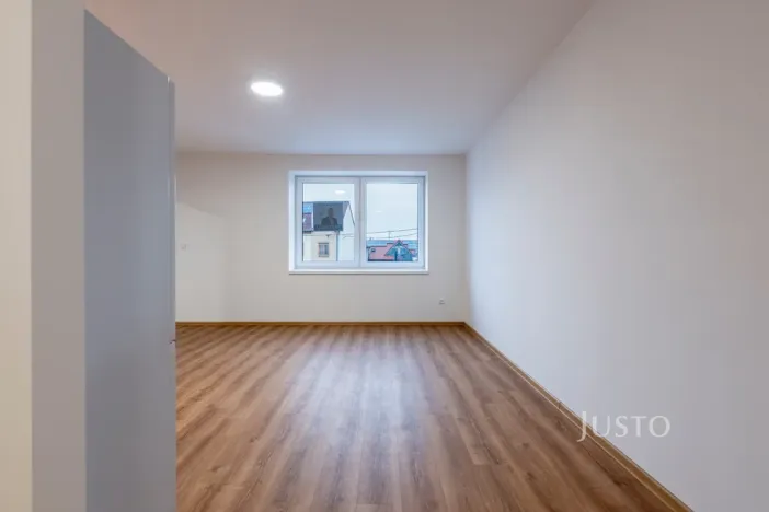 Pronájem bytu 2+kk, Staré Město, Hradišťská, 55 m2