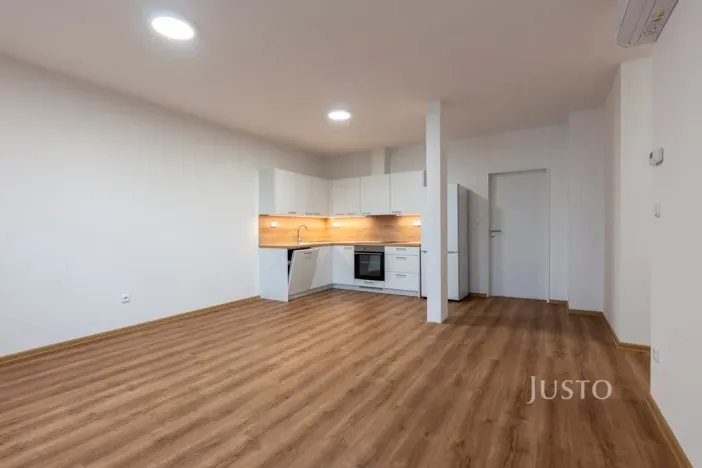 Pronájem bytu 3+kk, Staré Město, Hradišťská, 76 m2