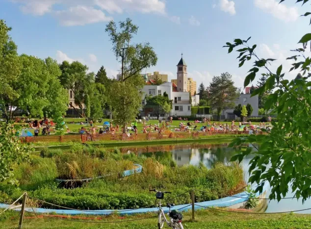 Pronájem bytu 1+kk, Praha - Kamýk, Mariánská, 31 m2