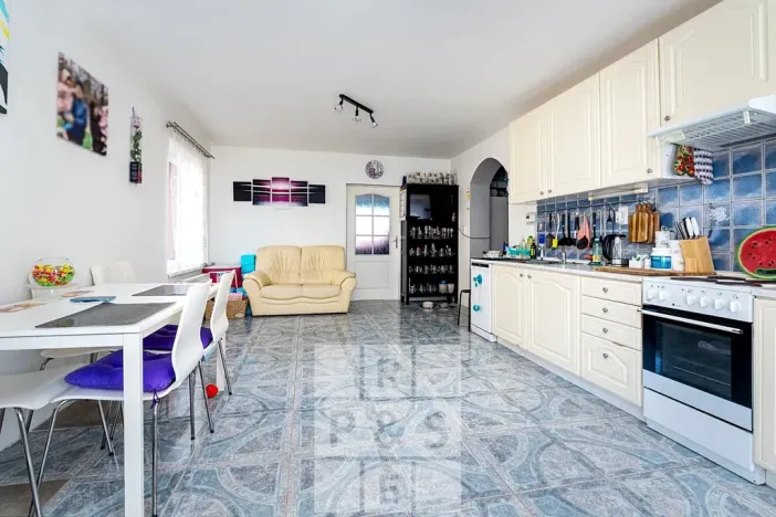 Prodej vícegeneračního domu, Praha - Štěrboholy, Pod areálem, 333 m2