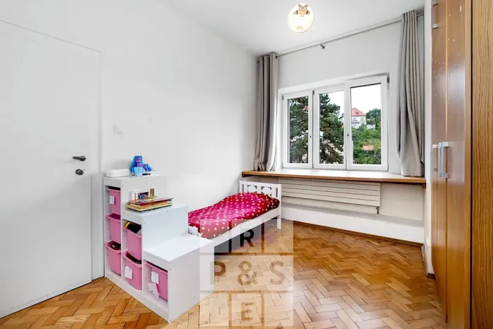 Prodej bytu 3+1, Praha - Smíchov, Nad Laurovou, 98 m2