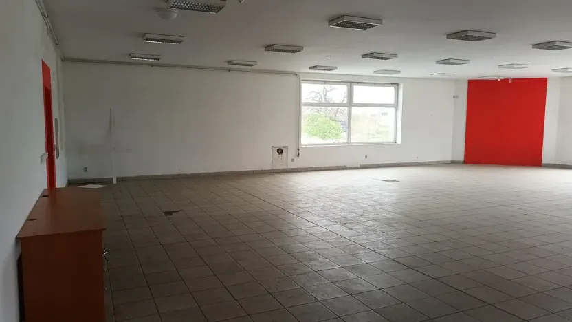 Pronájem skladu, Nový Jičín, Hřbitovní, 5372 m2