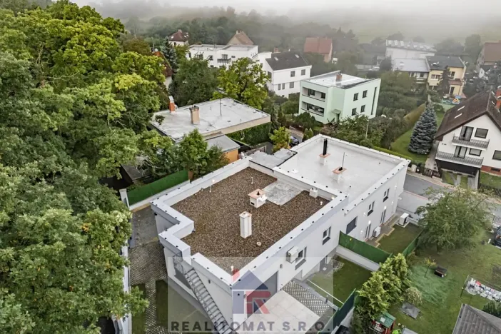 Prodej bytu 4+kk, Praha - Komořany, Pod lesem, 127 m2