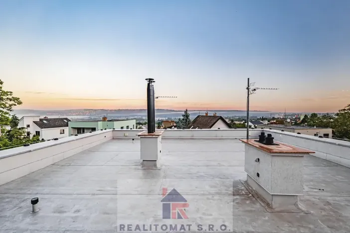 Prodej bytu 4+kk, Praha - Komořany, Pod lesem, 127 m2