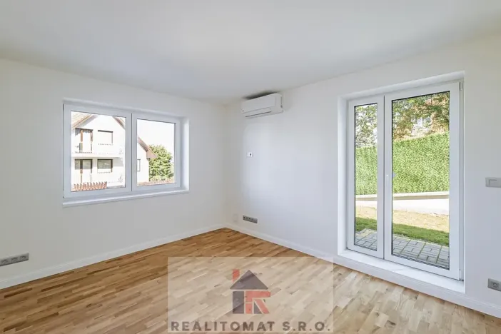 Prodej vily, Praha - Komořany, Pod lesem, 770 m2