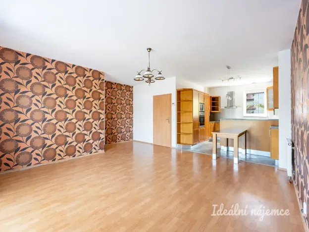 Pronájem bytu 4+kk, Praha - Satalice, Kemrova, 141 m2