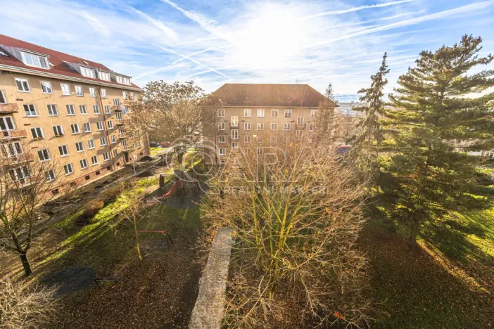 Pronájem bytu 1+1, Praha - Strašnice, U kombinátu, 30 m2