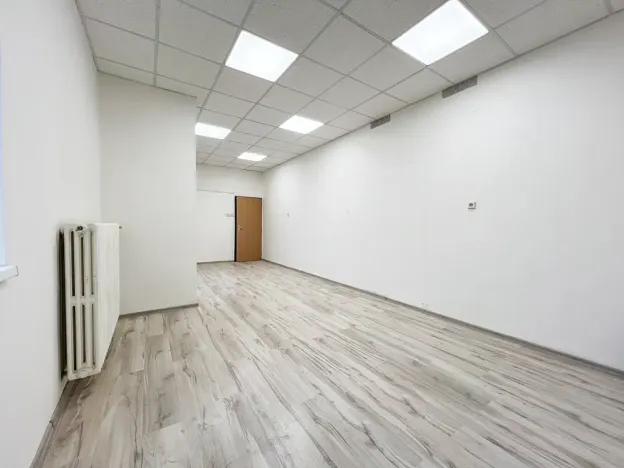 Pronájem obchodního prostoru, Kopřivnice, Nové náměstí, 60 m2