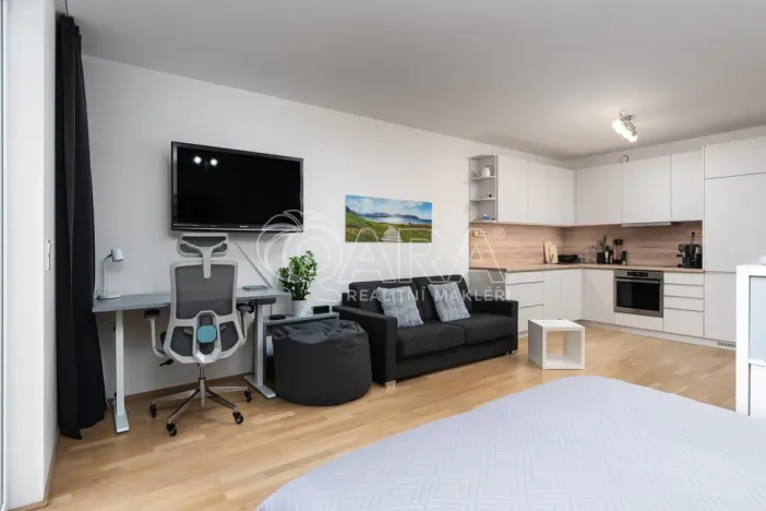 Pronájem bytu 1+kk, Praha - Braník, Skálové, 44 m2