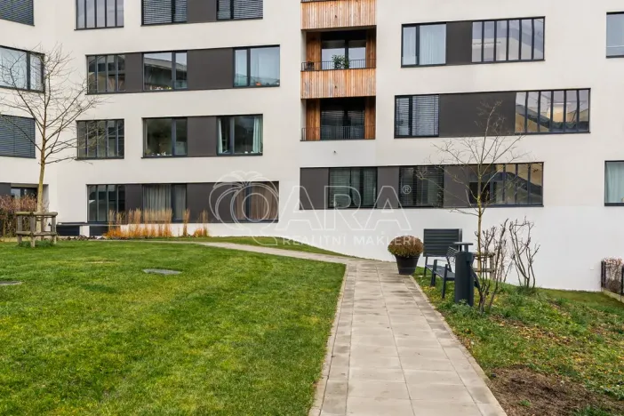 Pronájem bytu 1+kk, Praha - Braník, Skálové, 44 m2