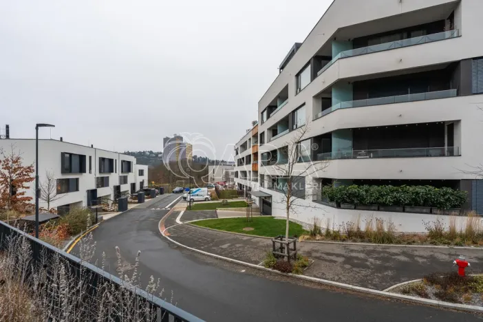 Pronájem bytu 1+kk, Praha - Braník, Skálové, 44 m2