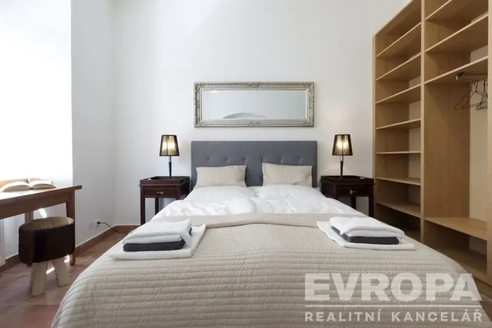 Pronájem bytu 3+1, Plzeň - Vnitřní Město, Bezručova, 95 m2