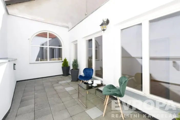 Pronájem bytu 3+1, Plzeň - Vnitřní Město, Bezručova, 95 m2