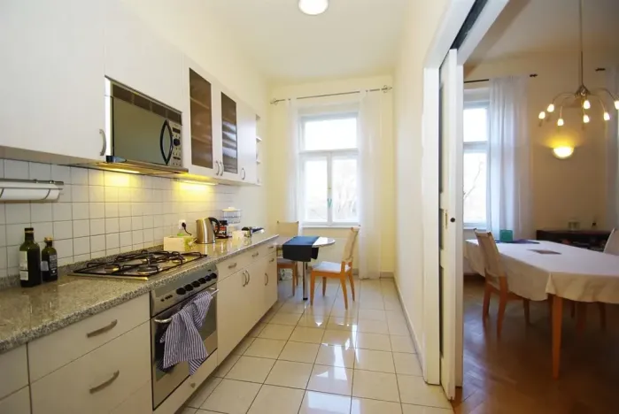 Pronájem bytu 3+1, Praha - Vinohrady, Polská, 100 m2