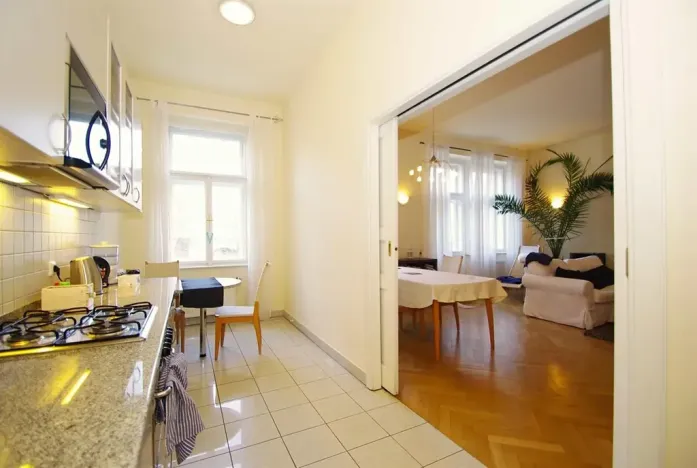 Pronájem bytu 3+1, Praha - Vinohrady, Polská, 100 m2