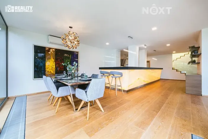 Prodej rodinného domu, Moravany, V Jámách, 382 m2