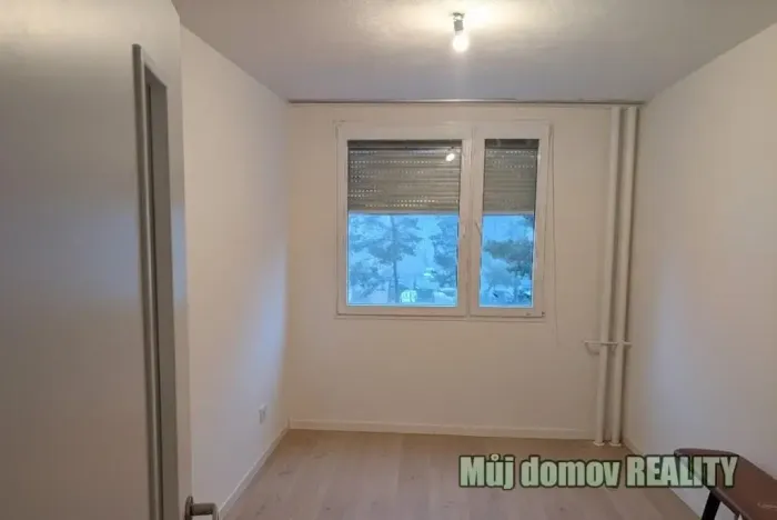 Pronájem bytu 2+kk, Praha - Kobylisy, Kurkova, 45 m2