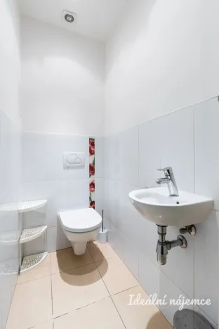 Pronájem bytu 2+kk, Praha, Plaská, 40 m2