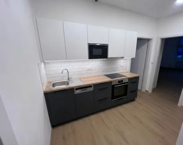 Prodej bytu 2+1, Praha - Libeň, Na stráži, 48 m2