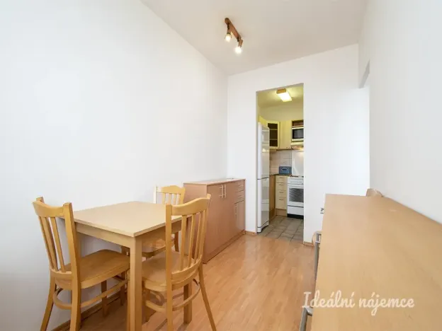 Pronájem bytu 1+1, Praha - Bohnice, Hlivická, 38 m2