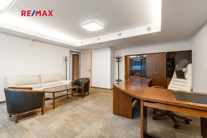 Pronájem kanceláře, Praha - Smíchov, Kováků, 103 m2