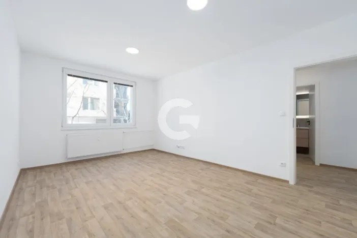 Prodej bytu 1+1, Zlín, Javorová, 35 m2