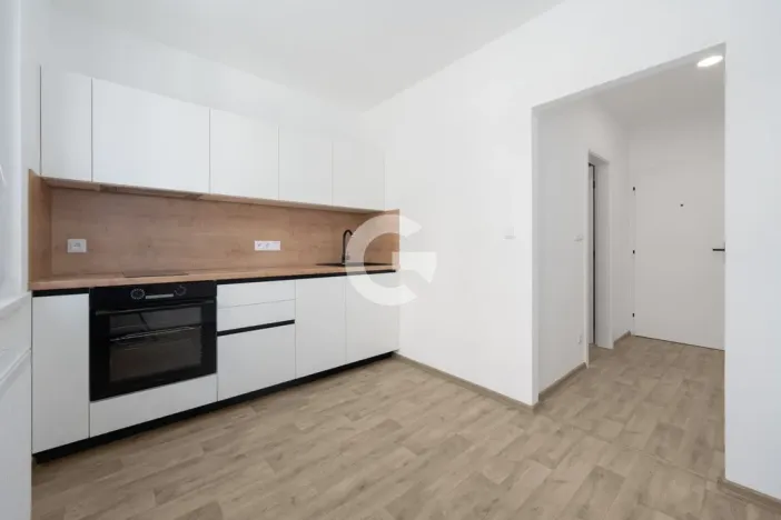 Prodej bytu 1+1, Zlín, Javorová, 35 m2