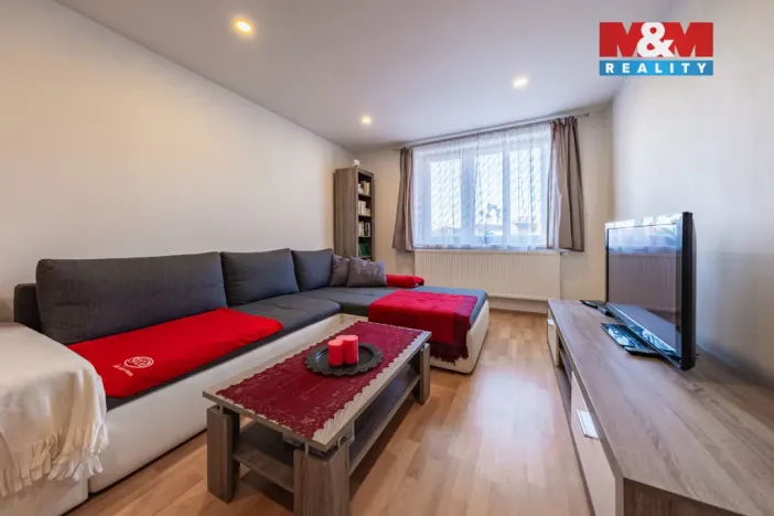 Prodej rodinného domu, Spálené Poříčí - Struhaře, 225 m2