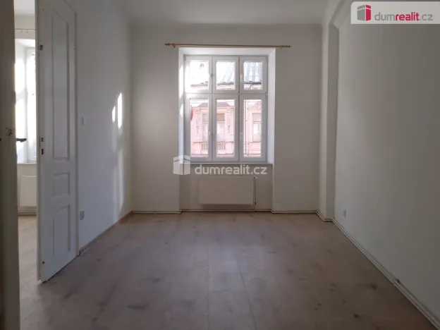Pronájem bytu 3+1, Karlovy Vary - Rybáře, Sokolovská, 93 m2