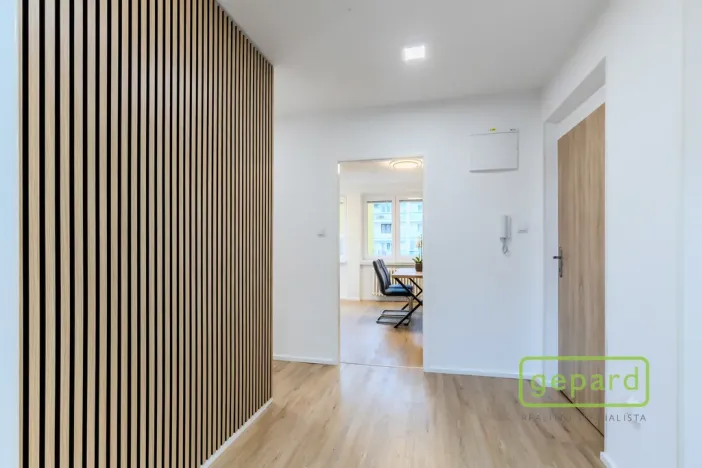 Prodej bytu 3+1, Praha, Hrusická, 73 m2