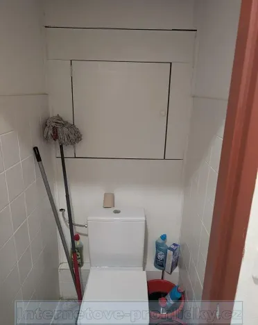 Pronájem bytu 2+kk, Praha - Kobylisy, Burešova, 45 m2