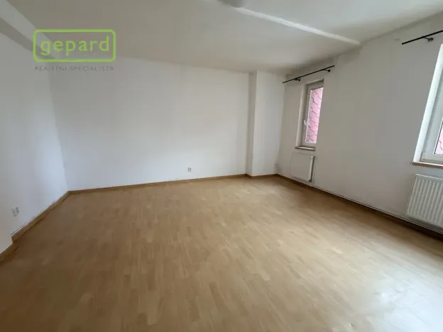 Pronájem bytu 2+kk, Sokolov, Křížová, 51 m2