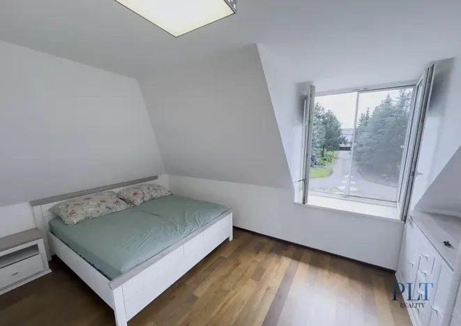 Pronájem vily, Babice, Starobabická, 728 m2