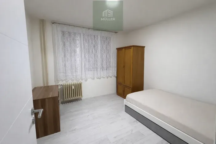 Pronájem bytu 4+1, Plzeň - Skvrňany, Macháčkova, 88 m2