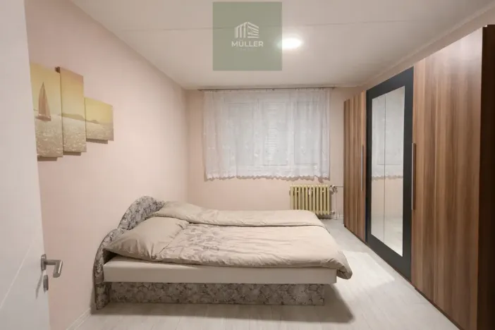 Pronájem bytu 4+1, Plzeň - Skvrňany, Macháčkova, 88 m2