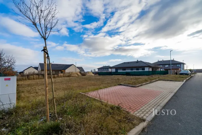 Prodej pozemku pro bydlení, Tuřany, 742 m2