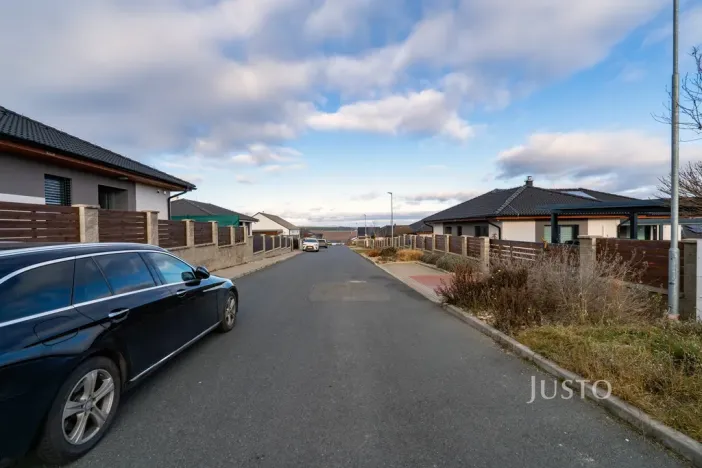 Prodej pozemku pro bydlení, Tuřany, 742 m2