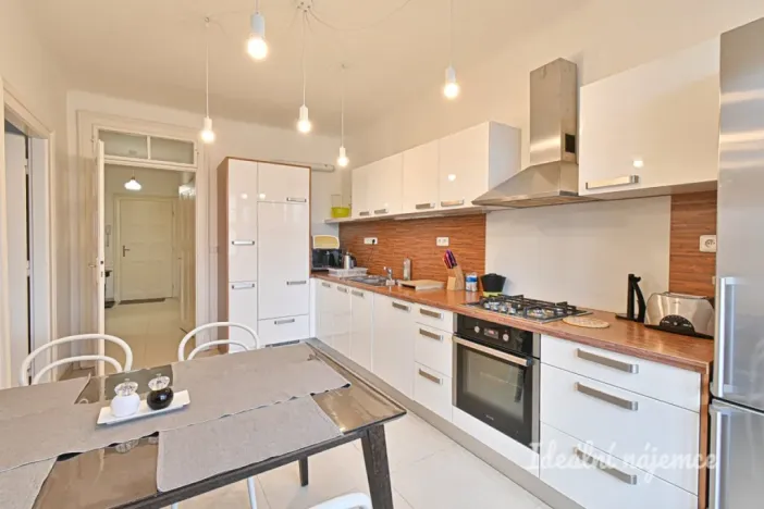 Pronájem bytu 2+1, Brno, Tyršova, 73 m2