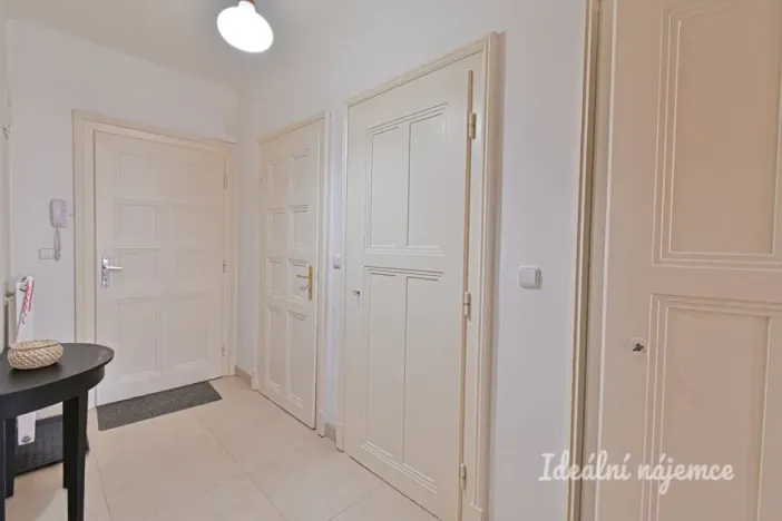 Pronájem bytu 2+1, Brno, Tyršova, 73 m2