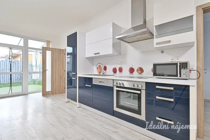 Pronájem bytu 2+kk, Brno, Mikšíčkova, 53 m2