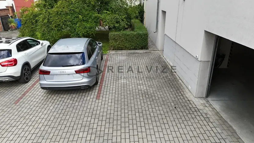 Prodej garážového stání, České Budějovice, Nová, 14 m2