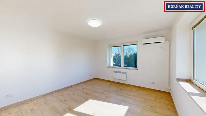 Pronájem bytu 1+1, Žďár nad Sázavou, 34 m2