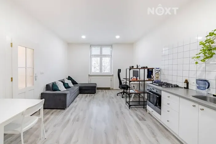 Pronájem bytu 2+kk, Praha - Nusle, Lounských, 38 m2