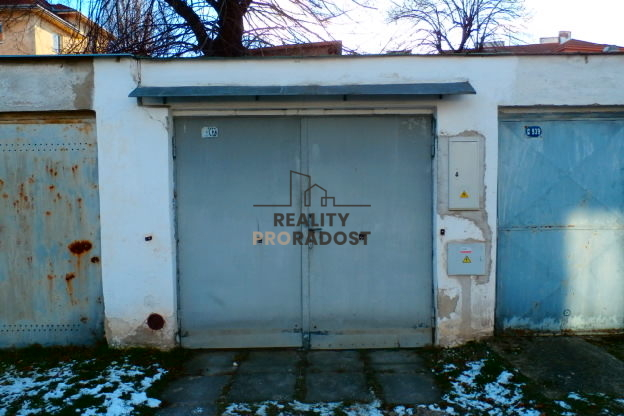 Pronájem garáže, Znojmo, Palliardiho, 19 m2