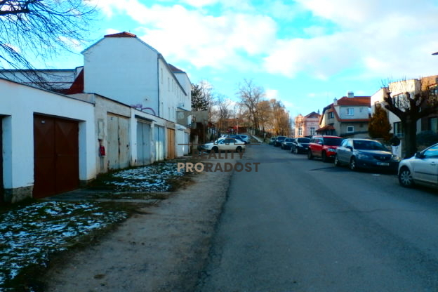 Pronájem garáže, Znojmo, Palliardiho, 19 m2