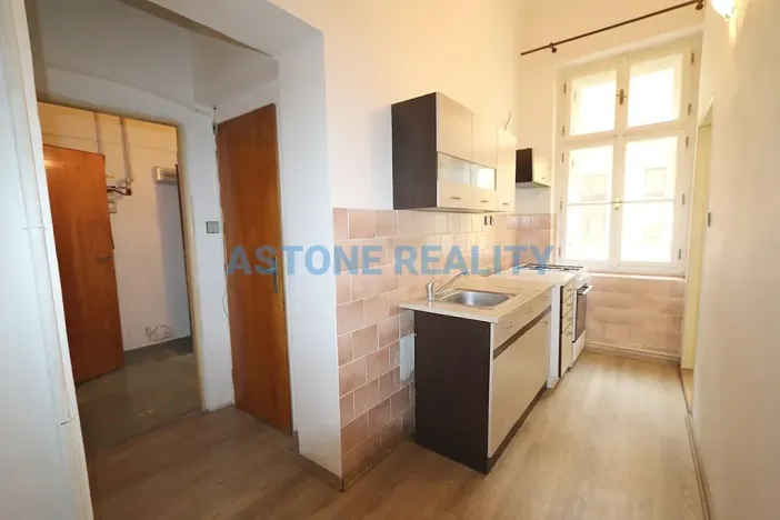 Prodej bytu 3+1, Praha - Karlín, Peckova, 96 m2