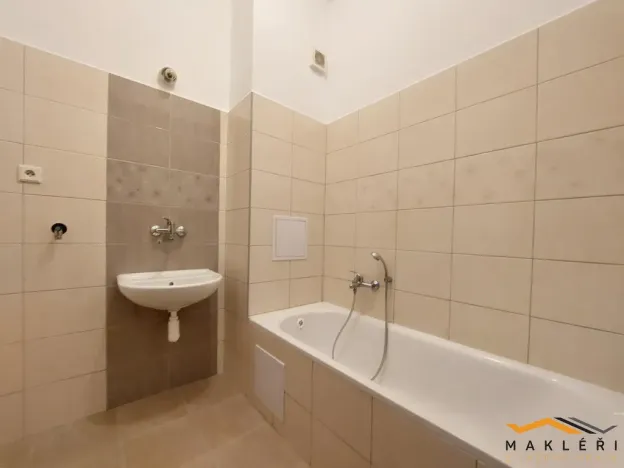 Pronájem bytu 2+1, Znojmo, Pražská, 72 m2