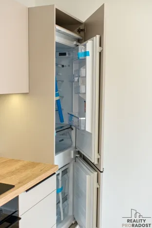 Pronájem bytu 2+kk, Ostrava - Poruba, Vietnamská, 41 m2