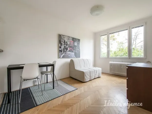 Pronájem bytu 2+kk, Praha - Michle, V zápolí, 39 m2