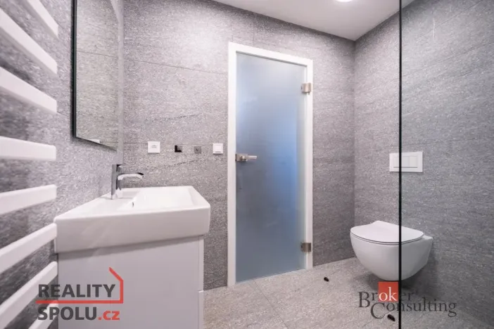 Prodej rodinného domu, 213 m2